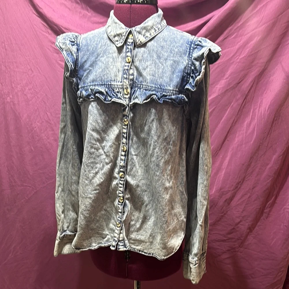 Free People Samantha Ruffle Button down, Indigo Blue Acid Wash XS